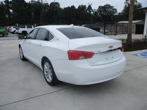 Used 2019 Chevrolet Impala LT FWD image 5