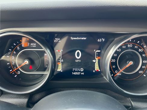 Used 2018 Jeep Wrangler Unlimited Sport S image 26