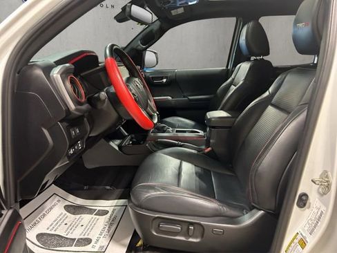 Used 2021 Toyota Tacoma TRD Pro AWD/4WD image 12