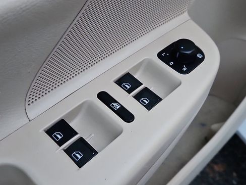 Used 2014 Volkswagen Jetta SE image 22