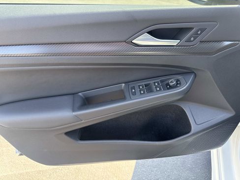 Certified 2023 Volkswagen Golf 20th Anniversary Edition AWD/4WD image 12