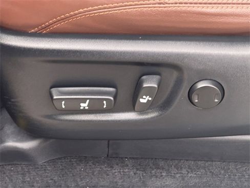 Used 2019 Toyota 4Runner Limited image 22