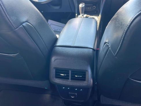 Used 2019 Chevrolet Equinox Premier image 28