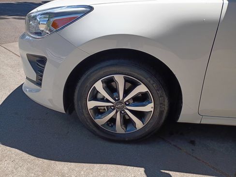 Used 2022 Kia Rio S w/ Option Group 015 FWD image 8