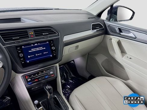 Used 2022 Volkswagen Tiguan SE image 22