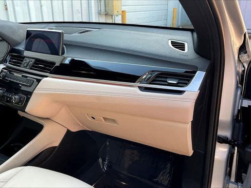 Used 2021 BMW X1 xDrive28i w/ Convenience Package image 15