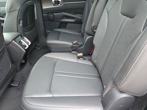 Certified 2024 Kia Sorento SX image 19