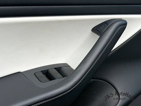 Used 2021 Tesla Model 3 Performance AWD/4WD image 24