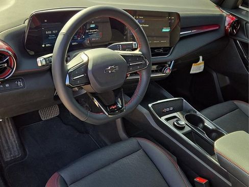 Used 2026 Chevrolet Equinox RS image 20