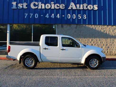 Used 2019 Nissan Frontier SV RWD image 7