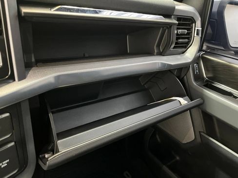 Used 2025 Ford F150 Lariat w/ Equipment Group 501A Mid AWD/4WD image 28