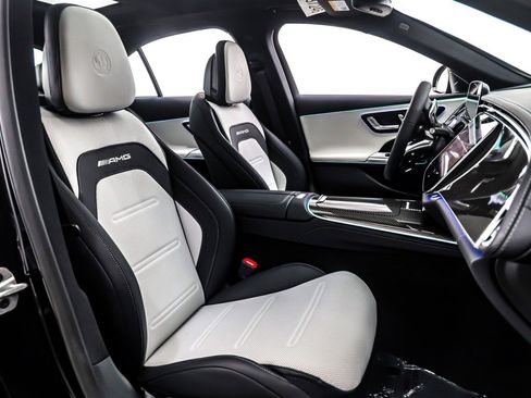 New 2026 Mercedes-Benz E 53 AMG e 4MATIC Sedan image 7