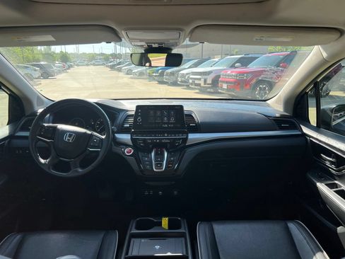 Used 2025 Honda Odyssey Touring image 24