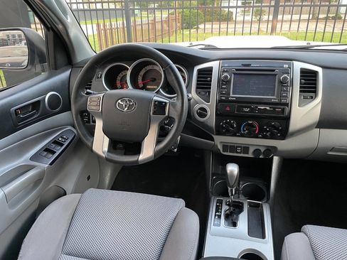 Used 2012 Toyota Tacoma 4x4 Double Cab w/ TRD Sport Pkg image 23