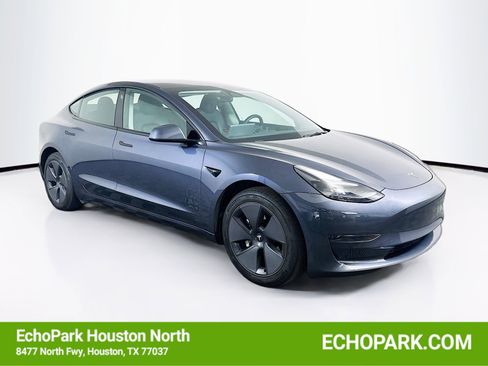 Used 2023 Tesla Model 3 Standard Range image 1
