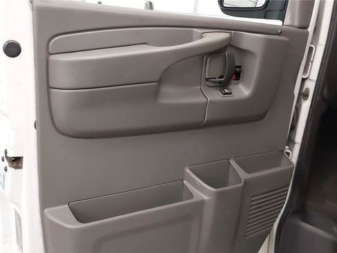 Used 2011 Chevrolet Express 3500 LT w/ LT Preferred Equipment Group image 25