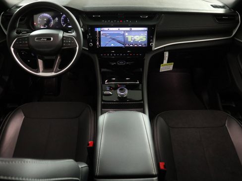 New 2026 Jeep Grand Cherokee Altitude AWD/4WD image 15