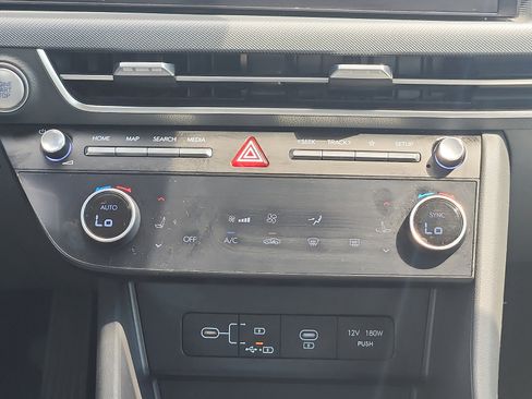 Used 2024 Hyundai Sonata SEL FWD image 18
