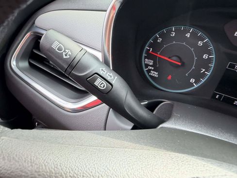 Certified 2023 Chevrolet Equinox LS FWD image 27