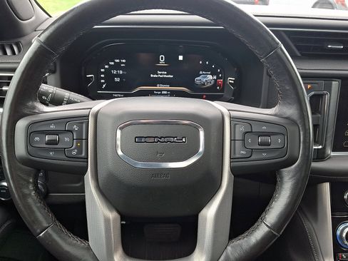 Used 2022 GMC Yukon Denali AWD/4WD image 26
