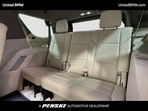Used 2024 Cadillac Escalade Sport Platinum w/ LPO, ONYX Package AWD/4WD image 21