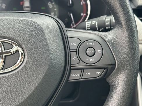 Used 2025 Toyota RAV4 XLE w/ Convenience Package image 13