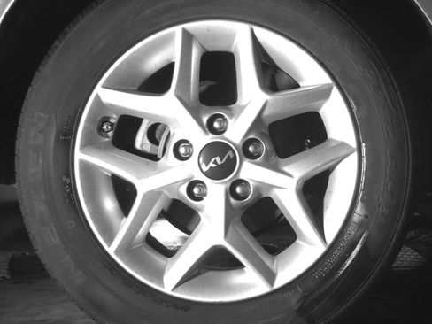 Used 2025 Kia Soul LX w/ LX Technology Package image 15