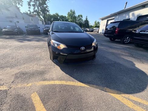 Used 2014 Toyota Corolla LE FWD image 16