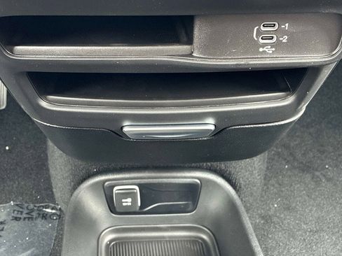 New 2026 Chrysler Pacifica Select image 14