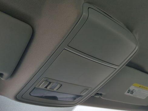 Used 2014 Volkswagen Jetta SE image 24