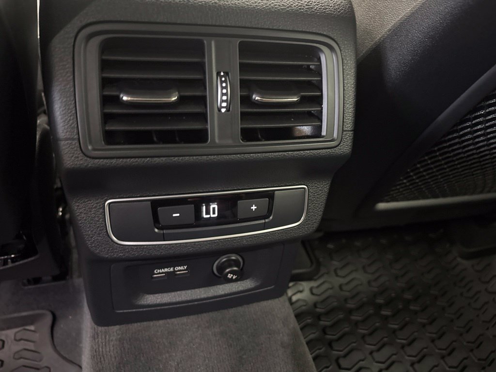 Used 2023 Audi Q5 2.0T Premium Plus AWD/4WD image 34