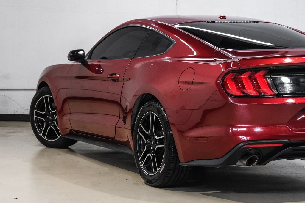 Used 2019 Ford Mustang Coupe RWD image 13