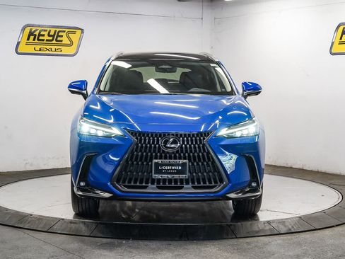 Used 2025 Lexus NX 450h+ AWD w/ Luxury Package image 6