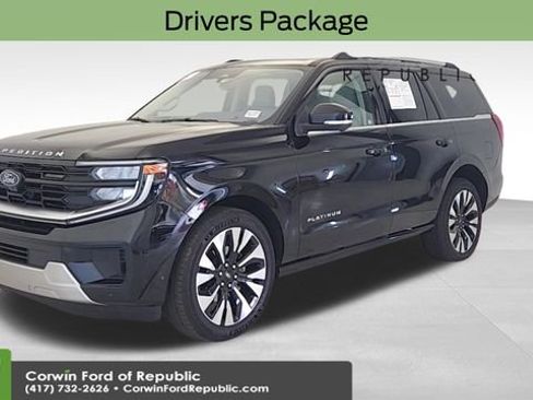 Certified 2025 Ford Expedition Platinum w/ Driver's Package AWD/4WD image 3