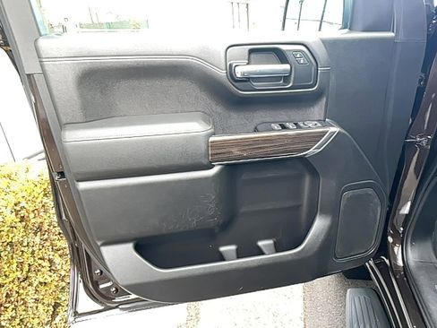 Used 2019 Chevrolet Silverado 1500 RST AWD/4WD image 14