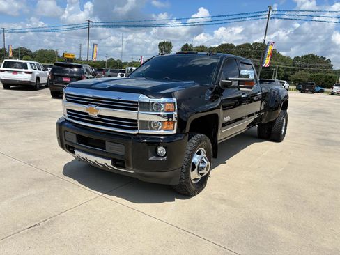 Used 2015 Chevrolet Silverado 3500 High Country w/ Duramax Plus Package AWD/4WD image 2