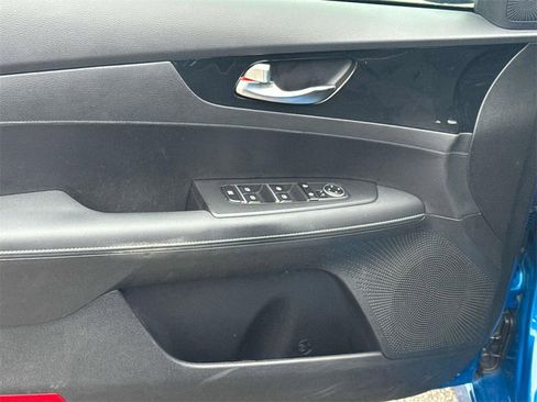 Used 2023 Kia Forte GT-Line image 24