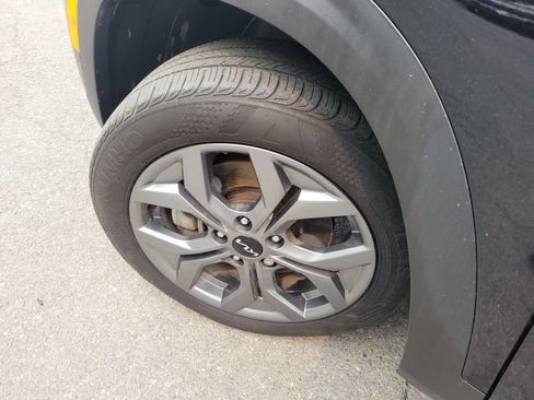 Certified 2024 Kia Seltos S AWD/4WD image 10