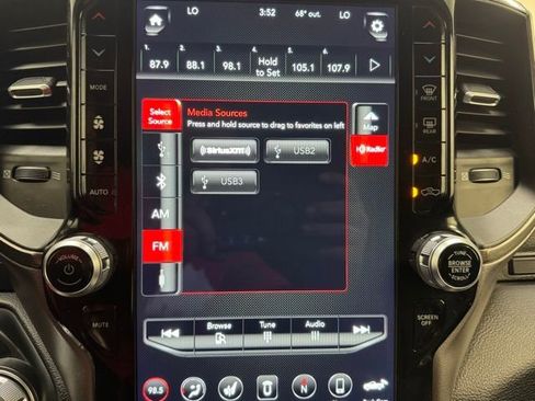 Used 2020 RAM 1500 Rebel AWD/4WD image 18