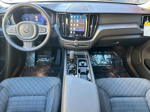 Used 2025 Volvo XC60 B5 Core w/ Protection Package Premier image 14