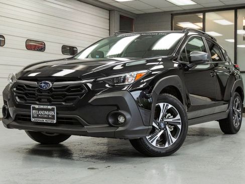 Used 2024 Subaru Crosstrek 2.0i Premium image 2