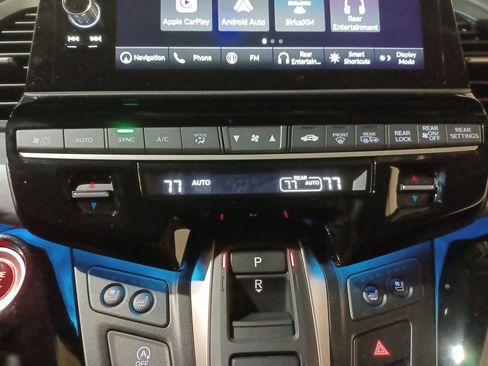 Used 2026 Honda Odyssey Elite image 17