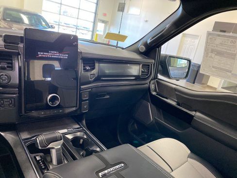 New 2023 Ford F150 Lightning Platinum image 23