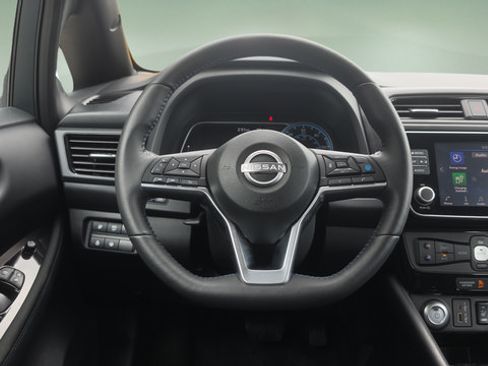 Used 2025 Nissan Leaf SV Plus FWD image 9