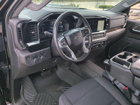 Used 2022 Chevrolet Silverado 1500 LT Trail Boss w/ Protection Package image 10