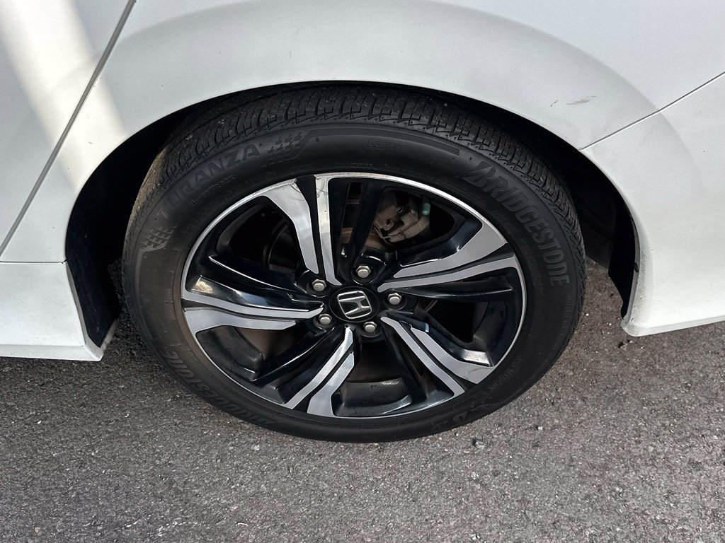 Used 2017 Honda Civic Touring image 21