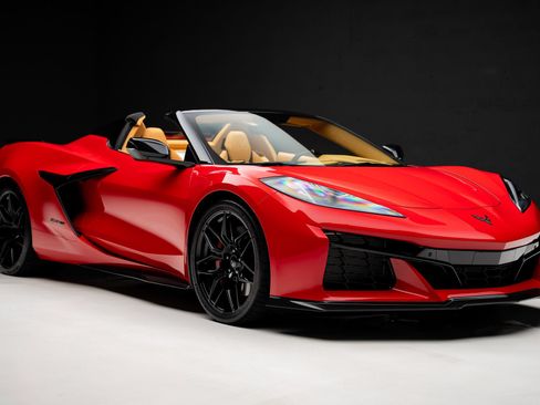 Used 2023 Chevrolet Corvette Z06 w/ Battery Protection Package RWD image 82