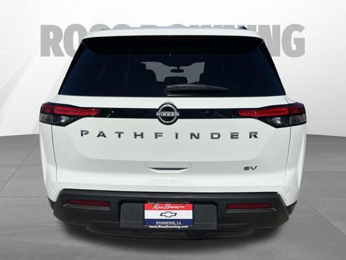 Used 2024 Nissan Pathfinder SV FWD image 5