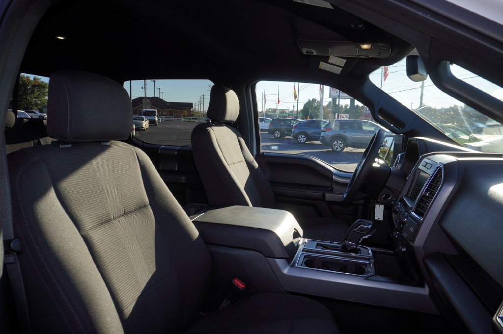 Used 2015 Ford F150 XLT w/ Equipment Group 302A Luxury AWD/4WD image 31