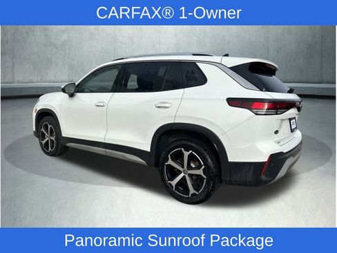 Used 2025 Volkswagen Tiguan SE w/ Panoramic Sunroof Package image 4